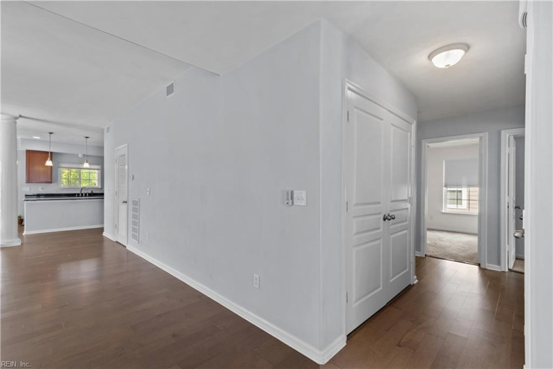 Photo 7 of 39 residential for sale in Suffolk virginia