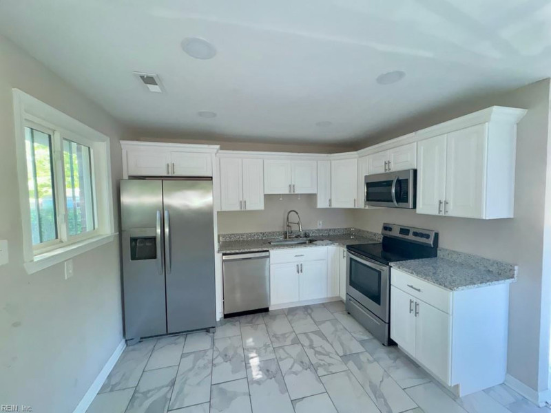 Photo 6 of 13 residential for sale in Portsmouth virginia Photo 6 of 13 residential for sale in Portsmouth virginia