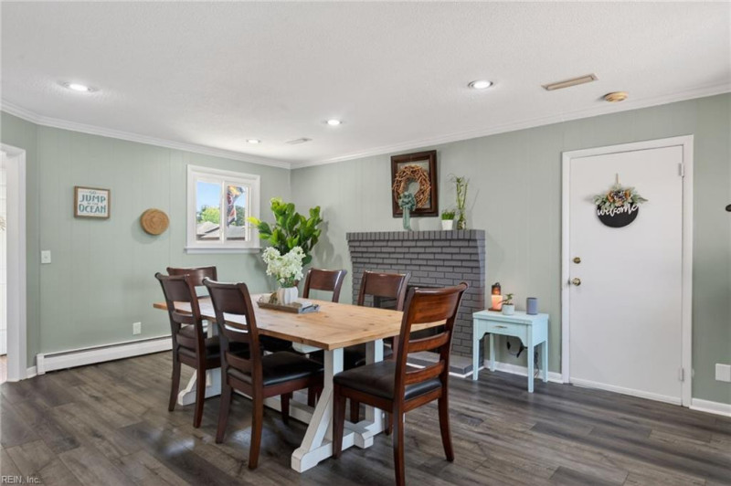 Photo 10 of 40 residential for sale in Virginia Beach virginia