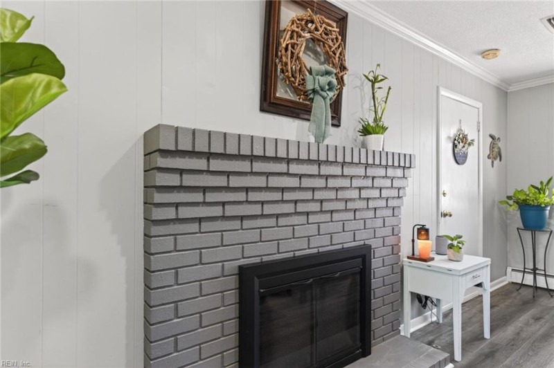 Photo 13 of 40 residential for sale in Virginia Beach virginia