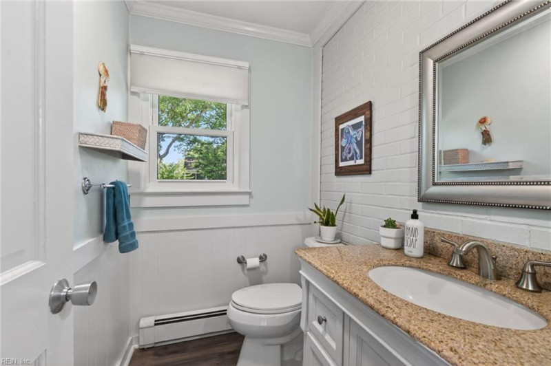 Photo 30 of 40 residential for sale in Virginia Beach virginia