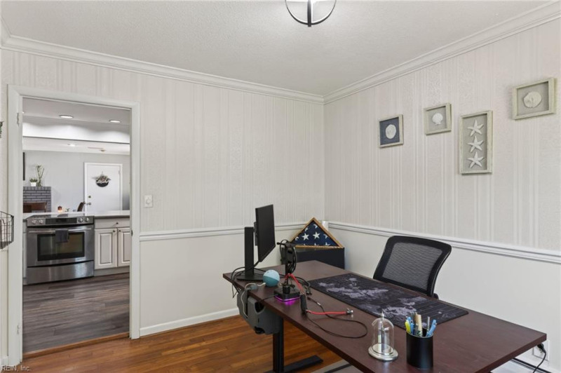 Photo 7 of 40 residential for sale in Virginia Beach virginia