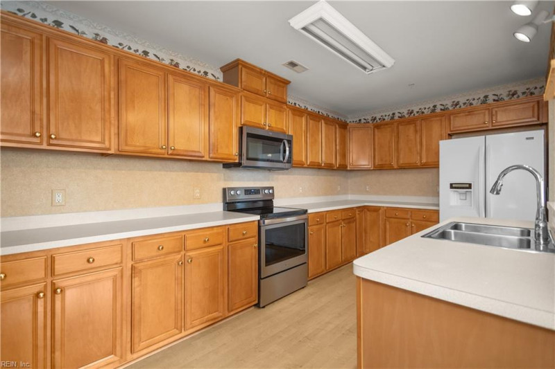 Photo 14 of 50 residential for sale in Chesapeake virginia Photo 14 of 50 residential for sale in Chesapeake virginia