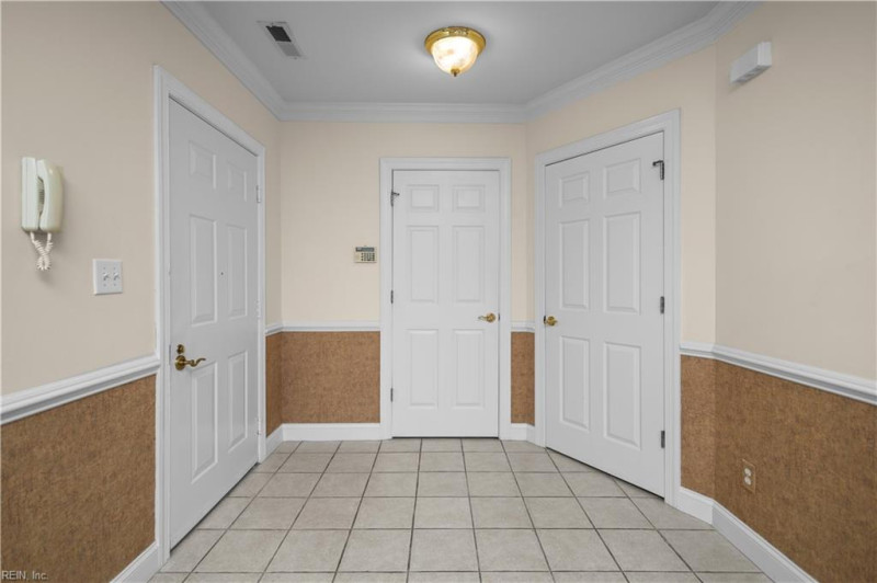 Photo 4 of 50 residential for sale in Chesapeake virginia Photo 4 of 50 residential for sale in Chesapeake virginia