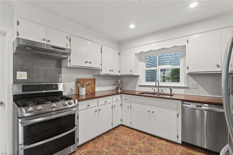 Photo 15 of 34 residential for sale in Norfolk virginia Photo 15 of 34 residential for sale in Norfolk virginia