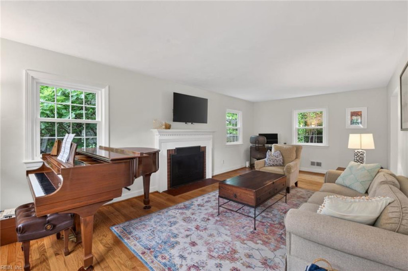 Photo 6 of 34 residential for sale in Norfolk virginia Photo 6 of 34 residential for sale in Norfolk virginia