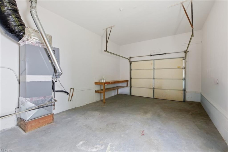 Photo 17 of 37 residential for sale in Chesapeake virginia