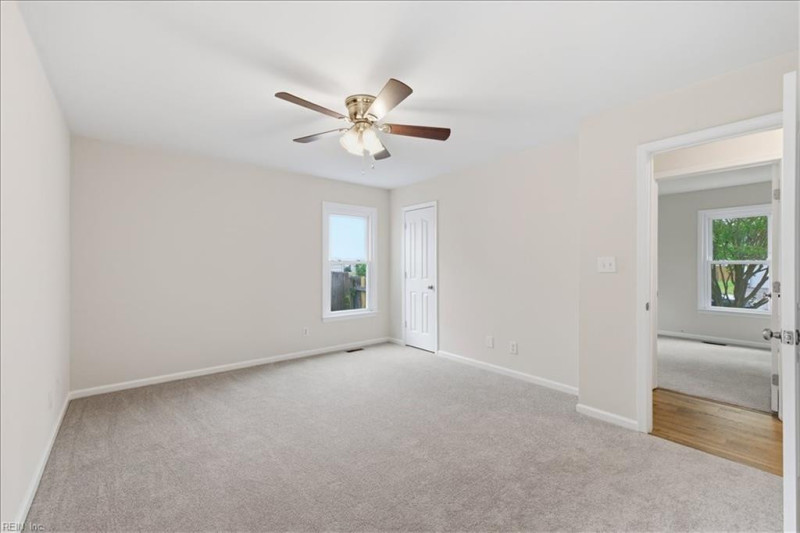Photo 19 of 37 residential for sale in Chesapeake virginia