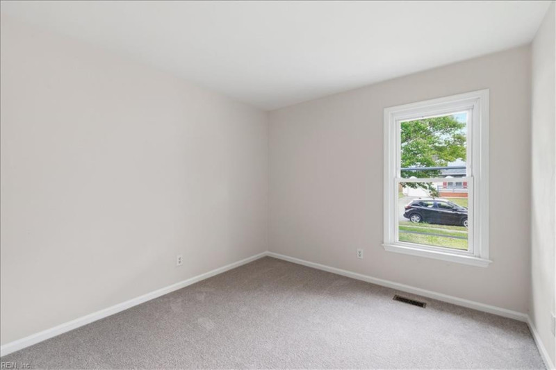 Photo 28 of 37 residential for sale in Chesapeake virginia