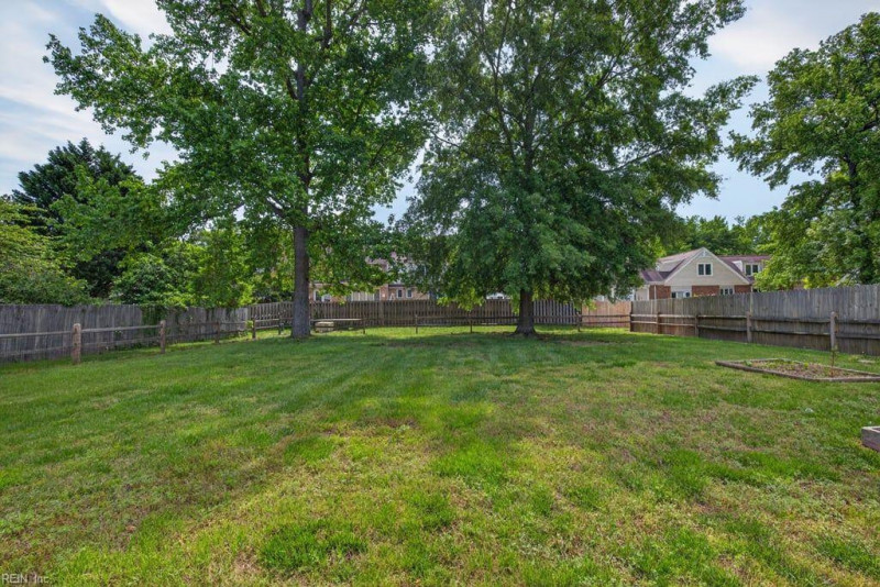 Photo 36 of 43 residential for sale in Hampton virginia Photo 36 of 43 residential for sale in Hampton virginia