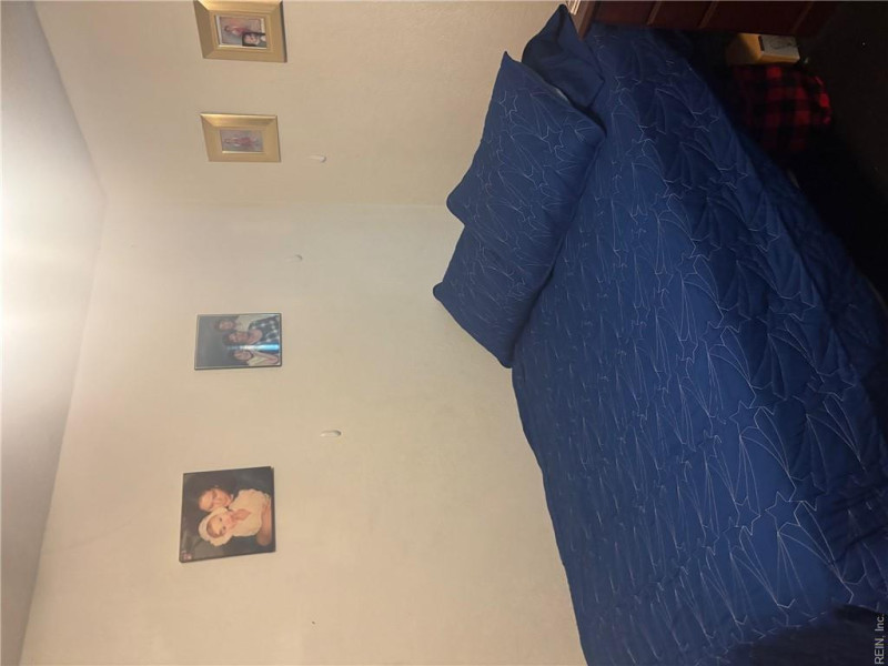 Photo 2 of 8 residential for sale in Chesapeake virginia