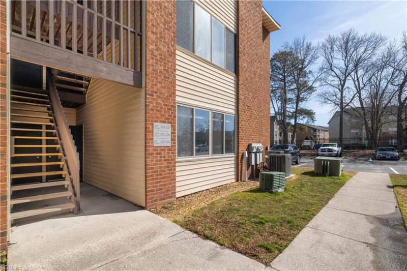 Photo 1 of 23 residential for sale in Hampton virginia