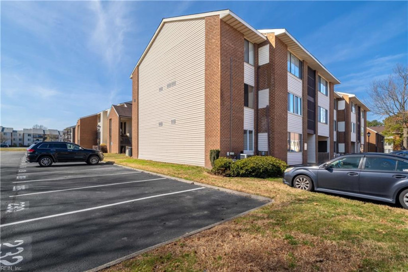 Photo 2 of 23 residential for sale in Hampton virginia
