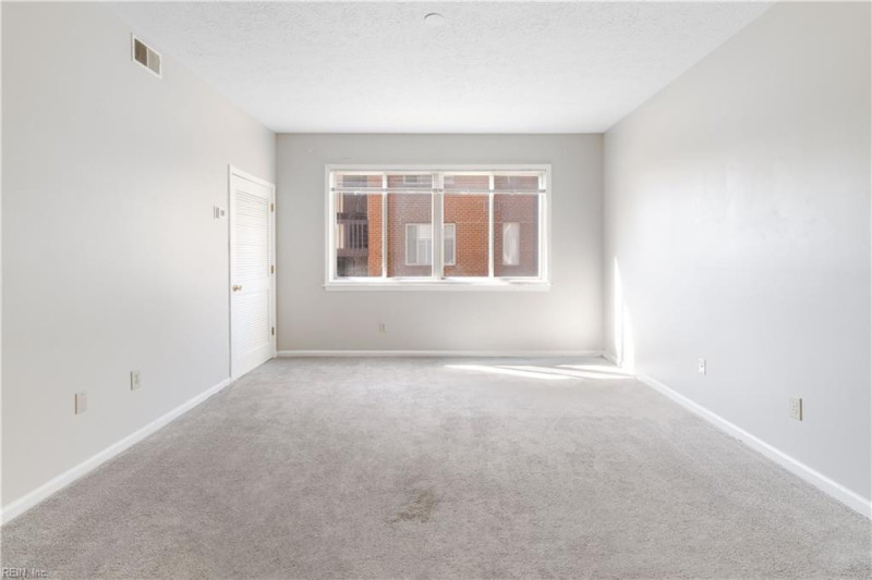 Photo 8 of 23 residential for sale in Hampton virginia