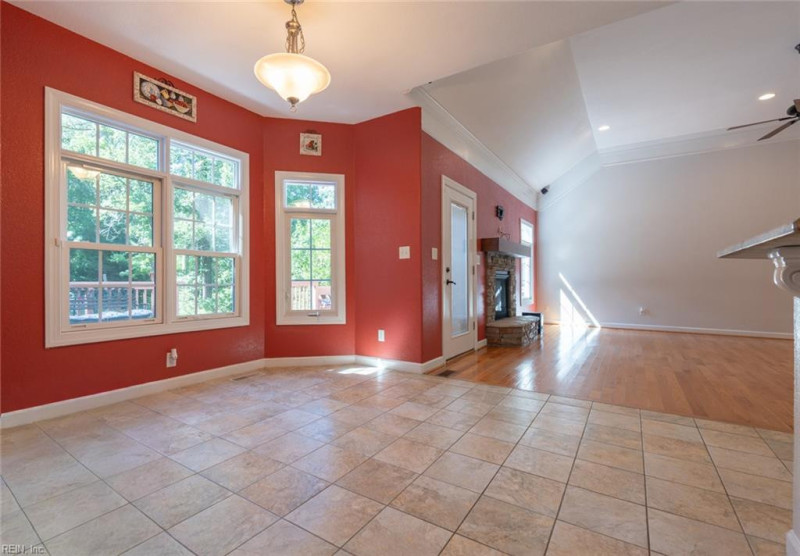 Photo 15 of 49 residential for sale in Chesapeake virginia