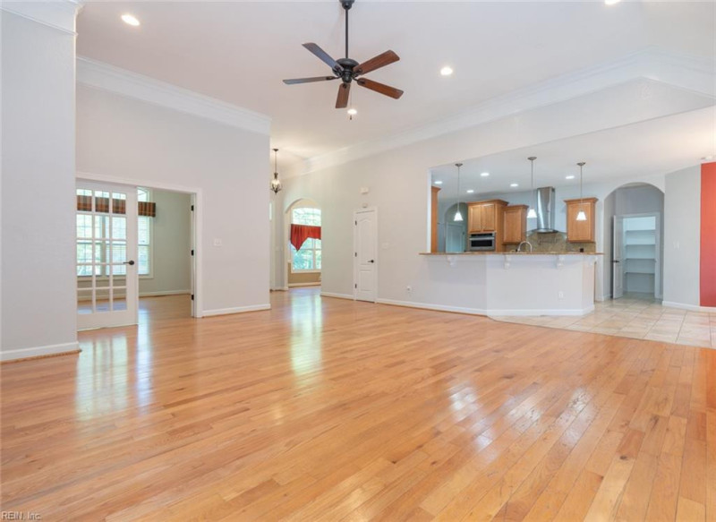 Photo 20 of 49 residential for sale in Chesapeake virginia