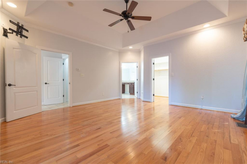Photo 25 of 49 residential for sale in Chesapeake virginia