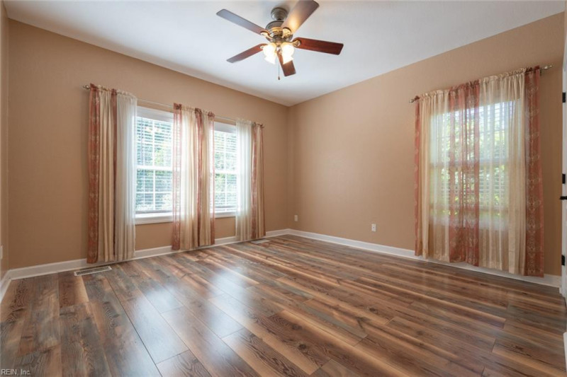 Photo 35 of 49 residential for sale in Chesapeake virginia