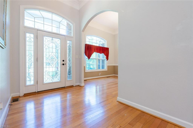 Photo 4 of 49 residential for sale in Chesapeake virginia