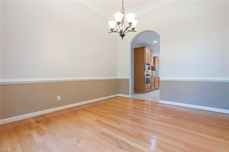 Photo 6 of 49 residential for sale in Chesapeake virginia