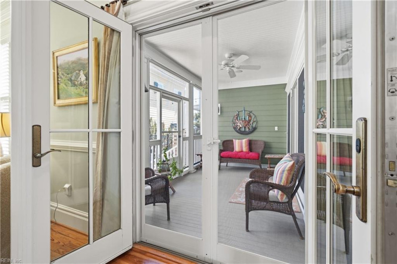 Photo 18 of 50 residential for sale in Norfolk virginia