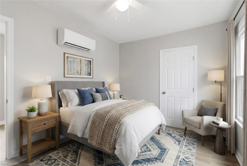 Photo 11 of 35 residential for sale in Norfolk virginia
