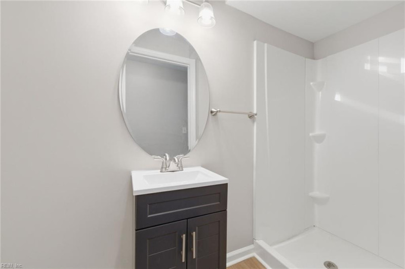 Photo 6 of 35 residential for sale in Norfolk virginia