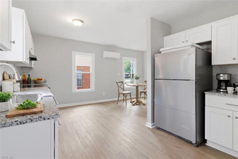 Photo 7 of 35 residential for sale in Norfolk virginia