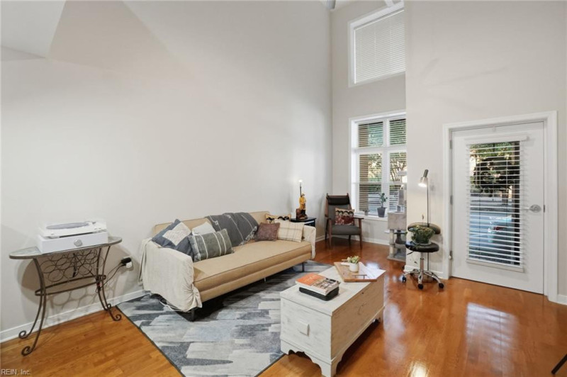 Photo 10 of 44 residential for sale in Norfolk virginia
