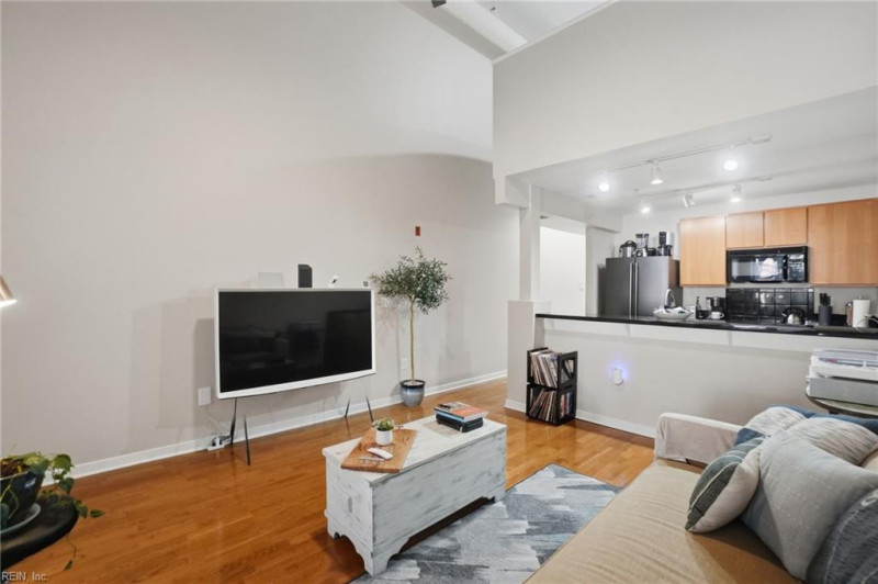 Photo 11 of 44 residential for sale in Norfolk virginia