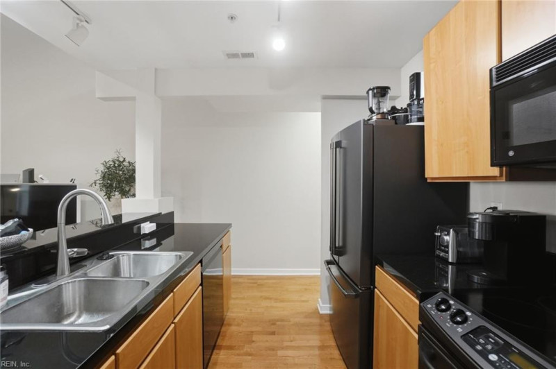Photo 19 of 44 residential for sale in Norfolk virginia
