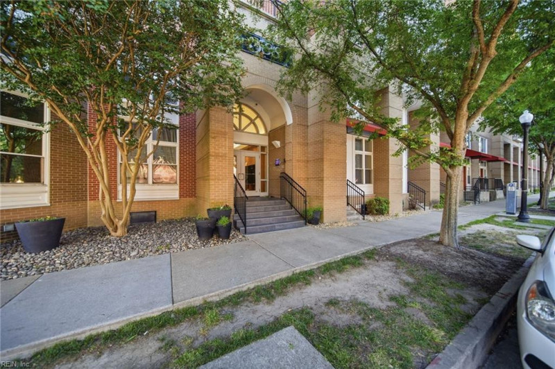 Photo 5 of 44 residential for sale in Norfolk virginia