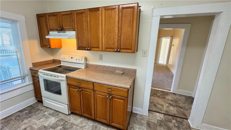 Photo 13 of 37 residential for sale in Norfolk virginia
