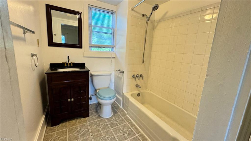 Photo 18 of 37 residential for sale in Norfolk virginia