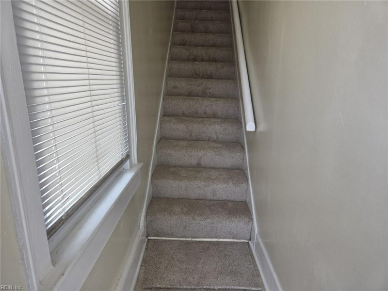 Photo 3 of 37 residential for sale in Norfolk virginia