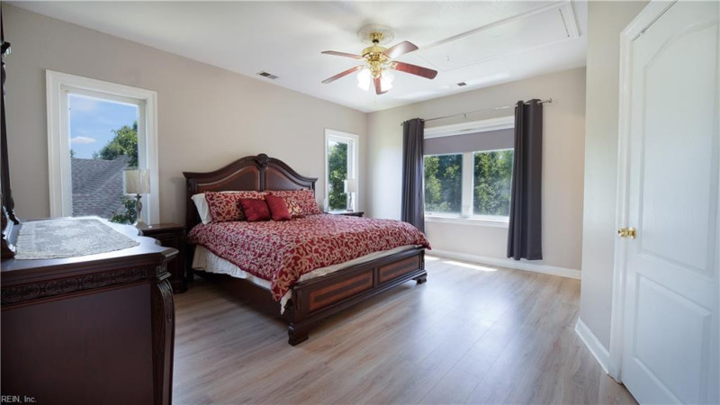 Photo 21 of 49 residential for sale in Chesapeake virginia