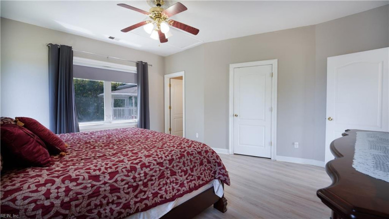 Photo 22 of 49 residential for sale in Chesapeake virginia