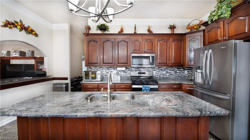 Photo 9 of 49 residential for sale in Chesapeake virginia