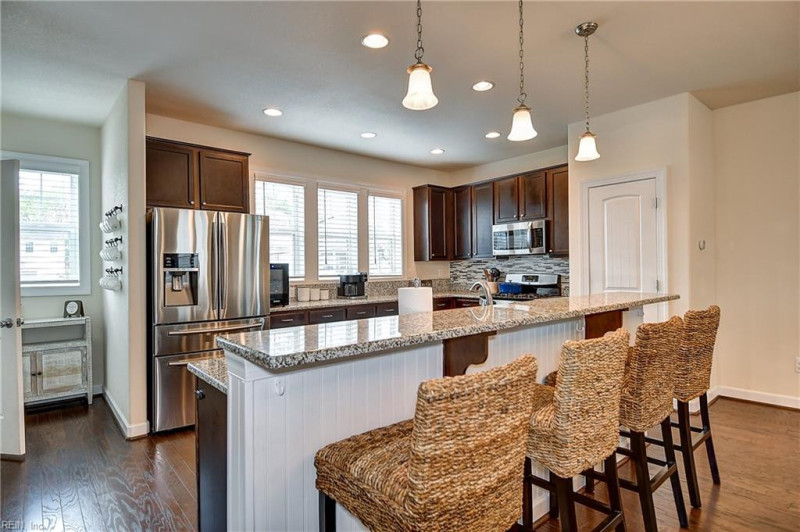 Photo 14 of 47 residential for sale in Virginia Beach virginia