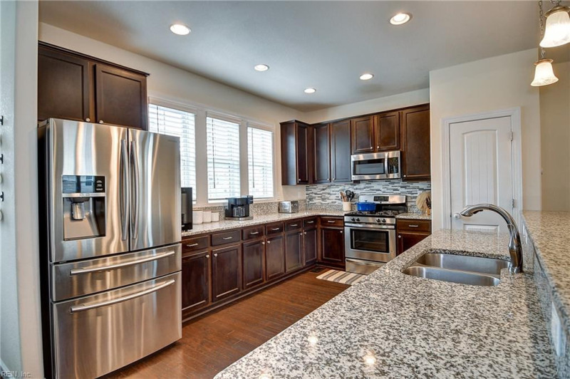 Photo 15 of 47 residential for sale in Virginia Beach virginia