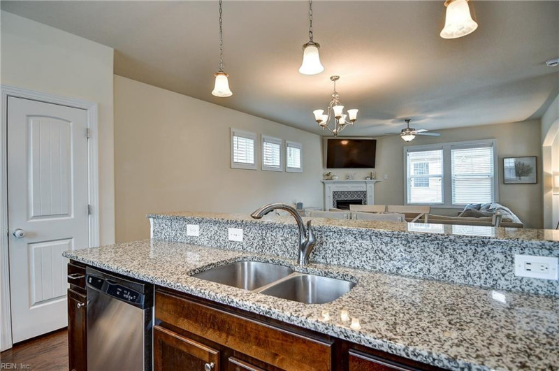Photo 20 of 47 residential for sale in Virginia Beach virginia