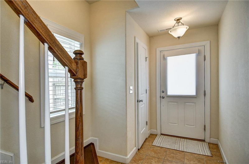 Photo 3 of 47 residential for sale in Virginia Beach virginia