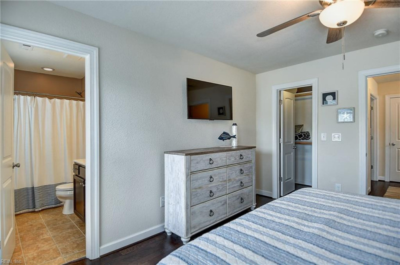 Photo 33 of 47 residential for sale in Virginia Beach virginia