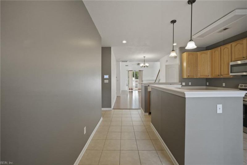 Photo 15 of 37 residential for sale in Virginia Beach virginia