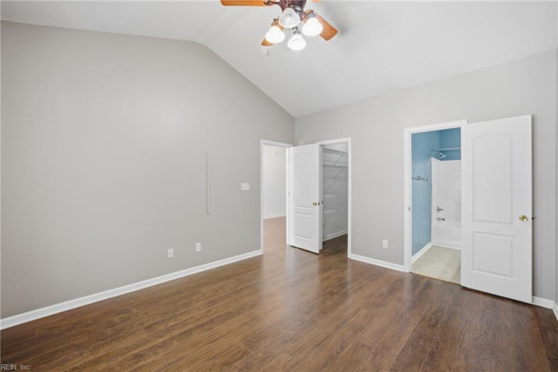 Photo 17 of 37 residential for sale in Virginia Beach virginia