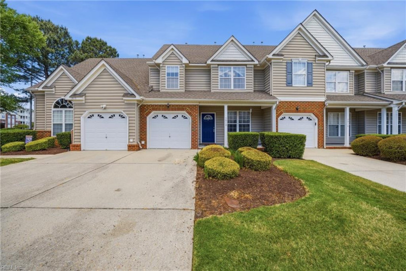 Photo 3 of 37 residential for sale in Virginia Beach virginia