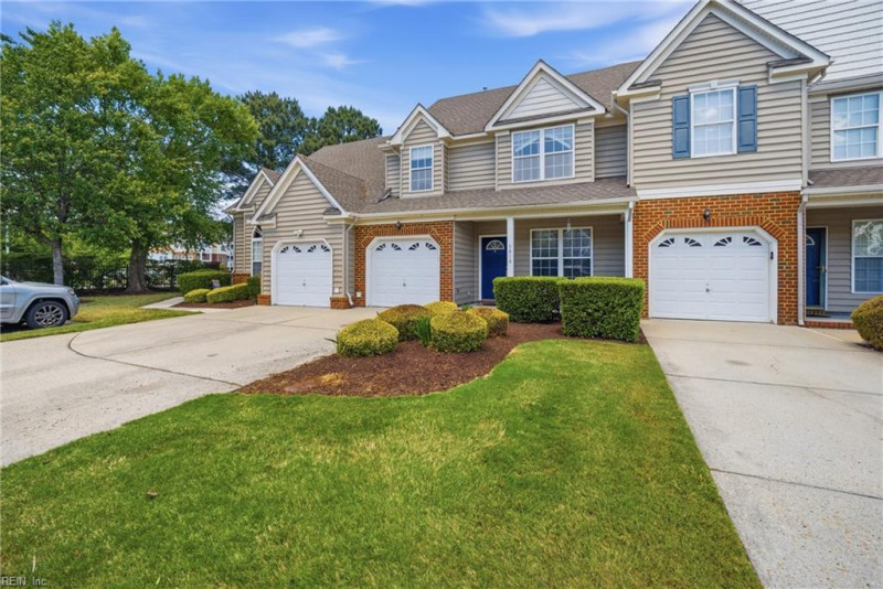 Photo 4 of 37 residential for sale in Virginia Beach virginia
