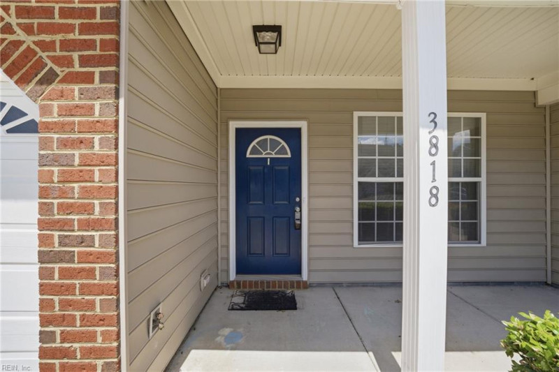 Photo 5 of 37 residential for sale in Virginia Beach virginia