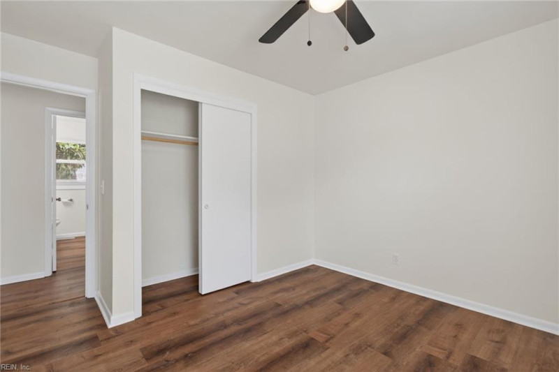 Photo 20 of 32 residential for sale in Portsmouth virginia
