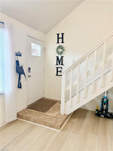 Photo 2 of 12 residential for sale in Chesapeake virginia